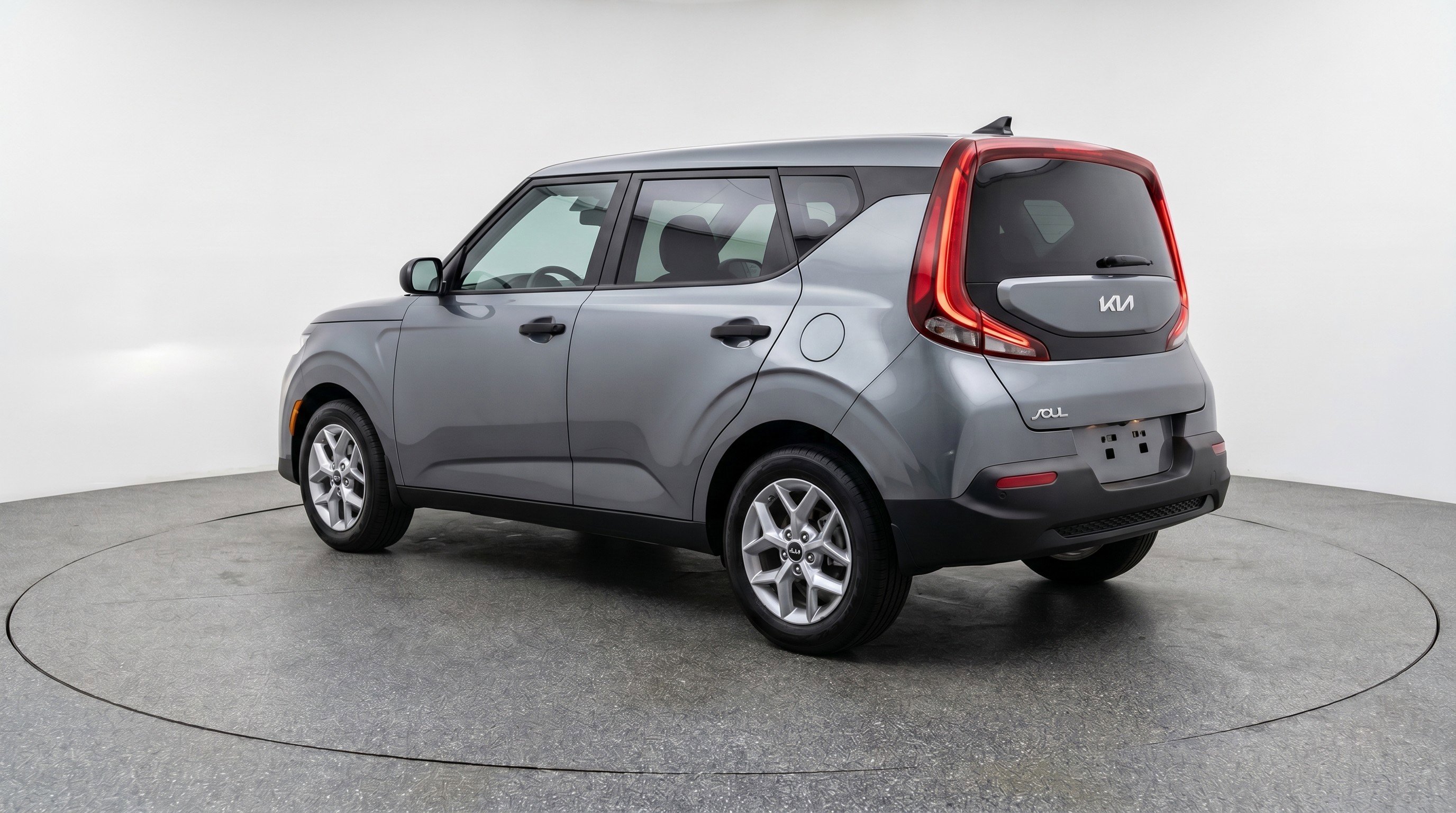 Used 2025 Kia Soul LX w/ LX Technology Package FWD image 6