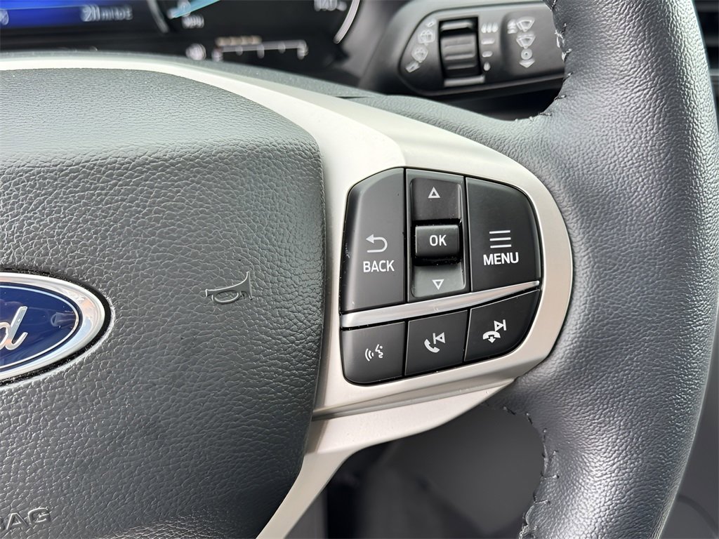 Used 2023 Ford Explorer XLT w/ Equipment Group 202A image 14