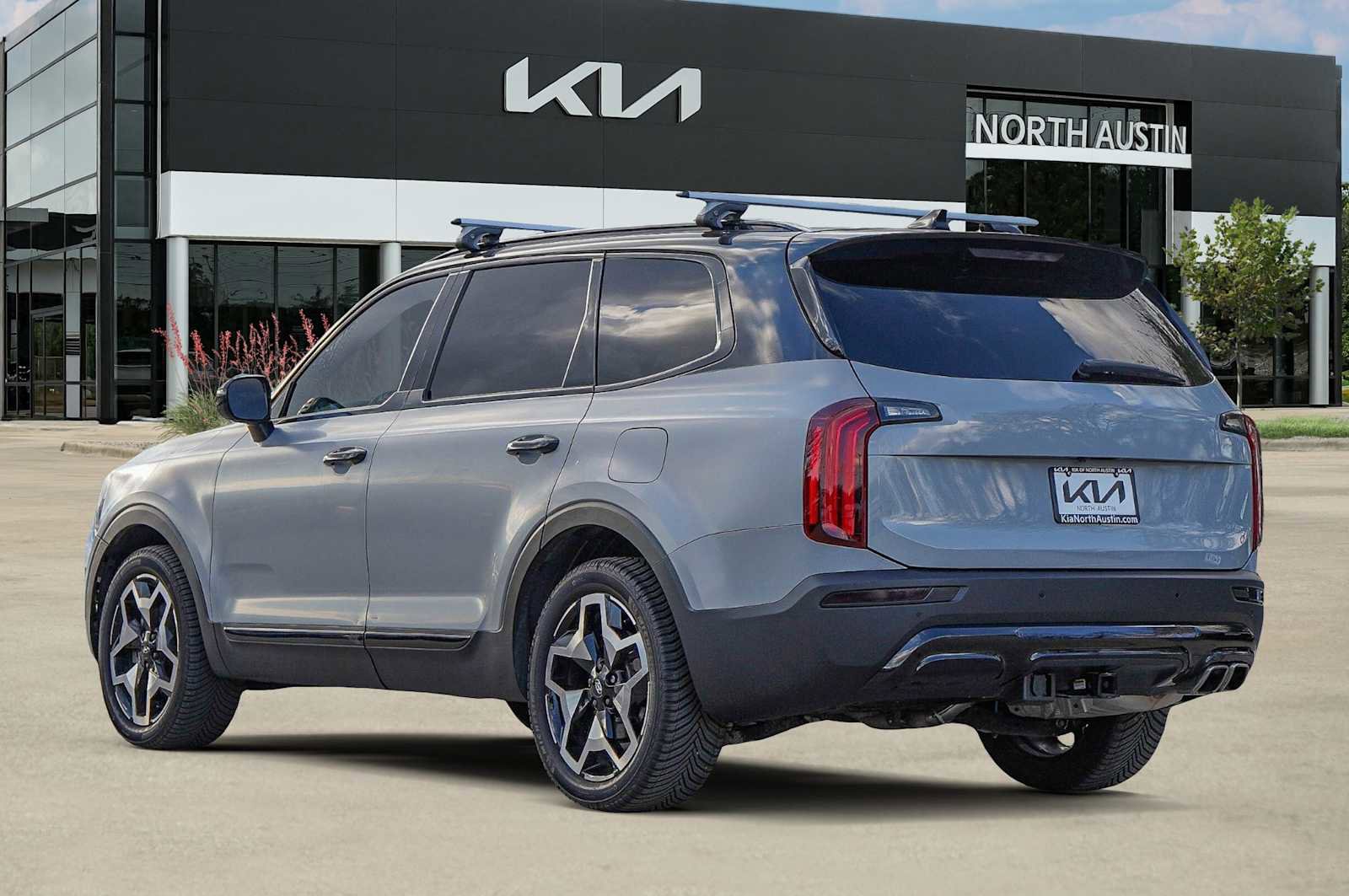 Certified 2022 Kia Telluride SX w/ SX Prestige Package image 5