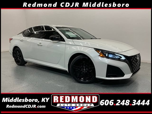 Used 2023 Nissan Altima 2.0 SR FWD image 1