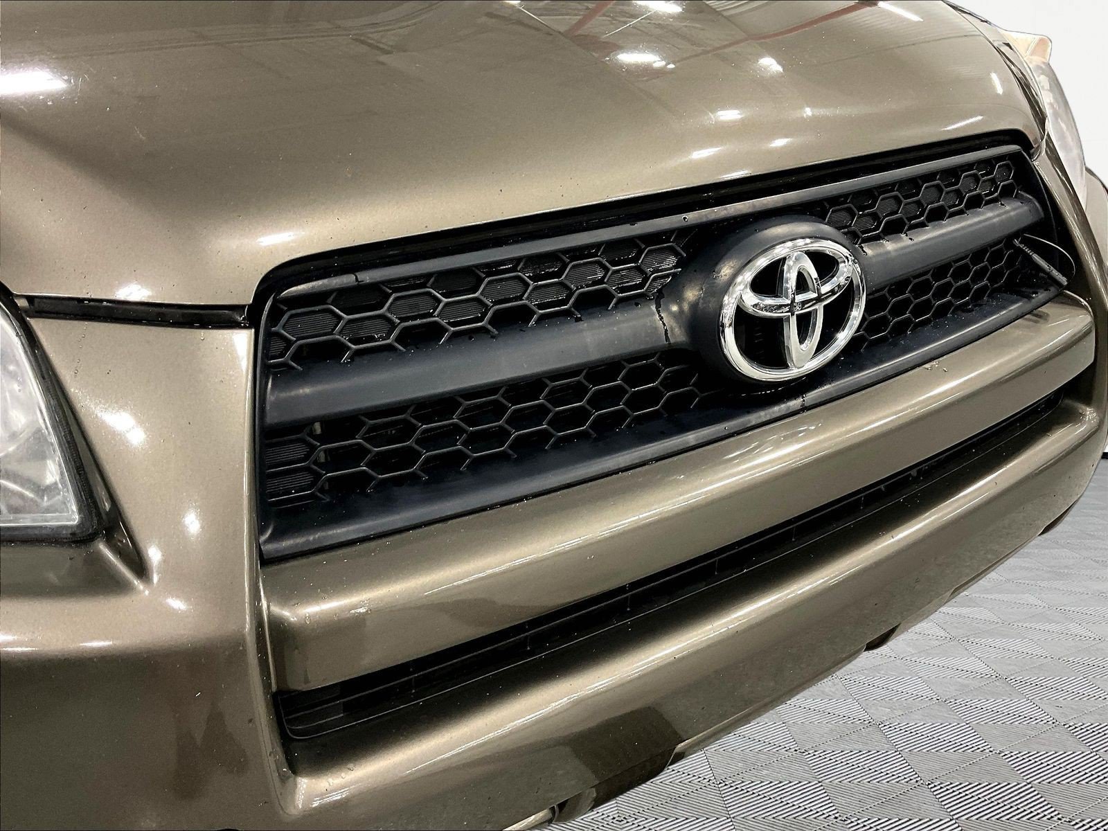 Used 2012 Toyota RAV4 FWD w/ Value Pkg image 32