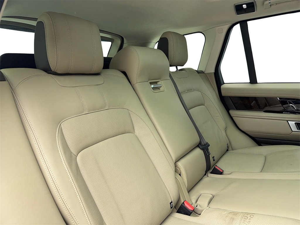 Used 2020 Land Rover Range Rover HSE image 46