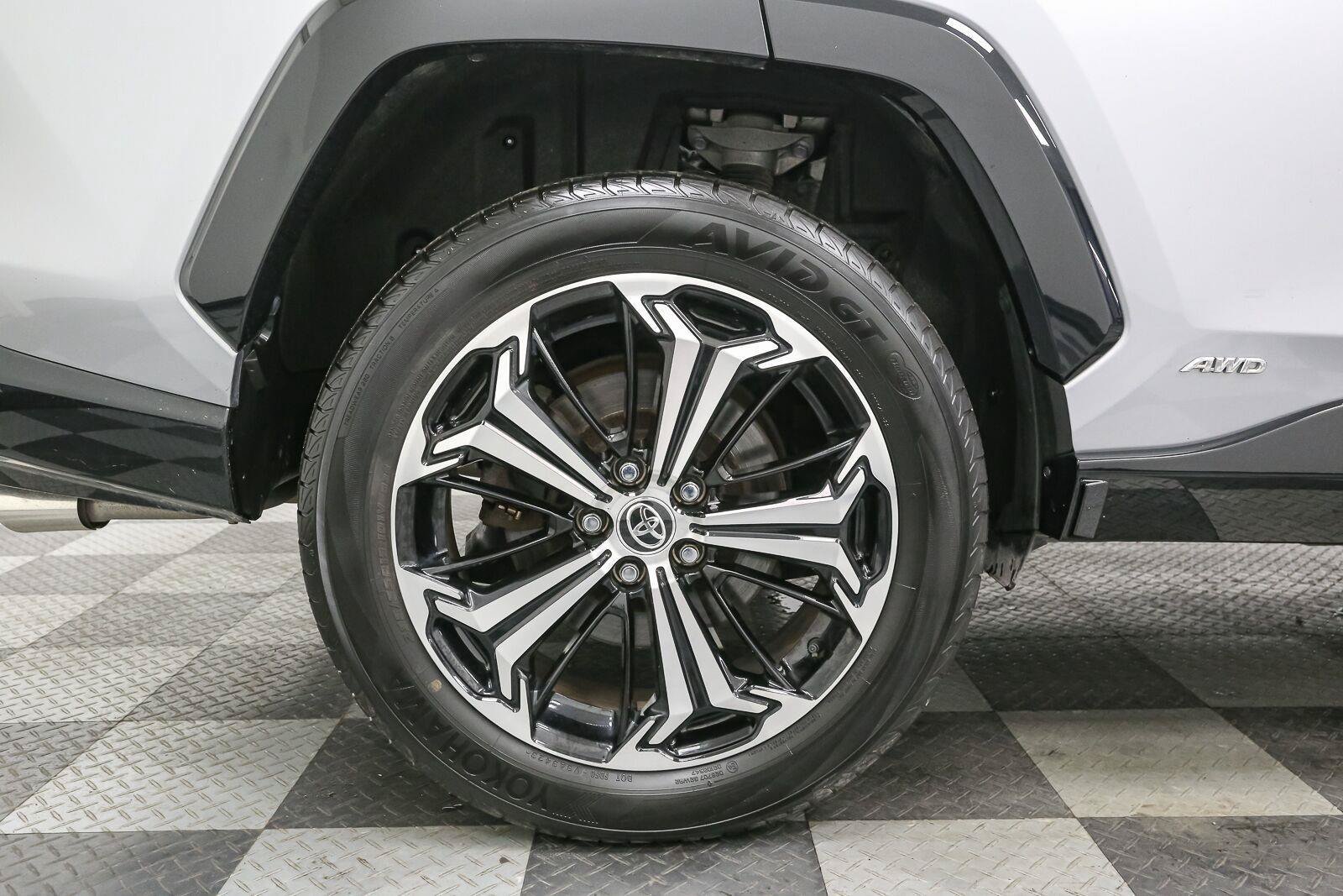 Used 2023 Toyota RAV4 XSE w/ Weather Package AWD/4WD image 18