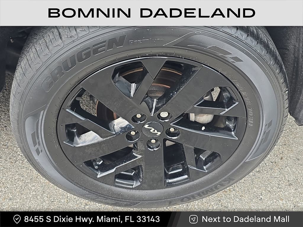 Used 2022 Kia Sorento S image 9