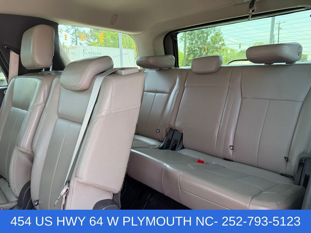 Used 2019 Ford Expedition XLT w/ Equipment Group 202A AWD/4WD image 25