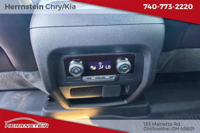 Used 2026 GMC Acadia AT4 w/ LPO, Floor Liner Package AWD/4WD image 26