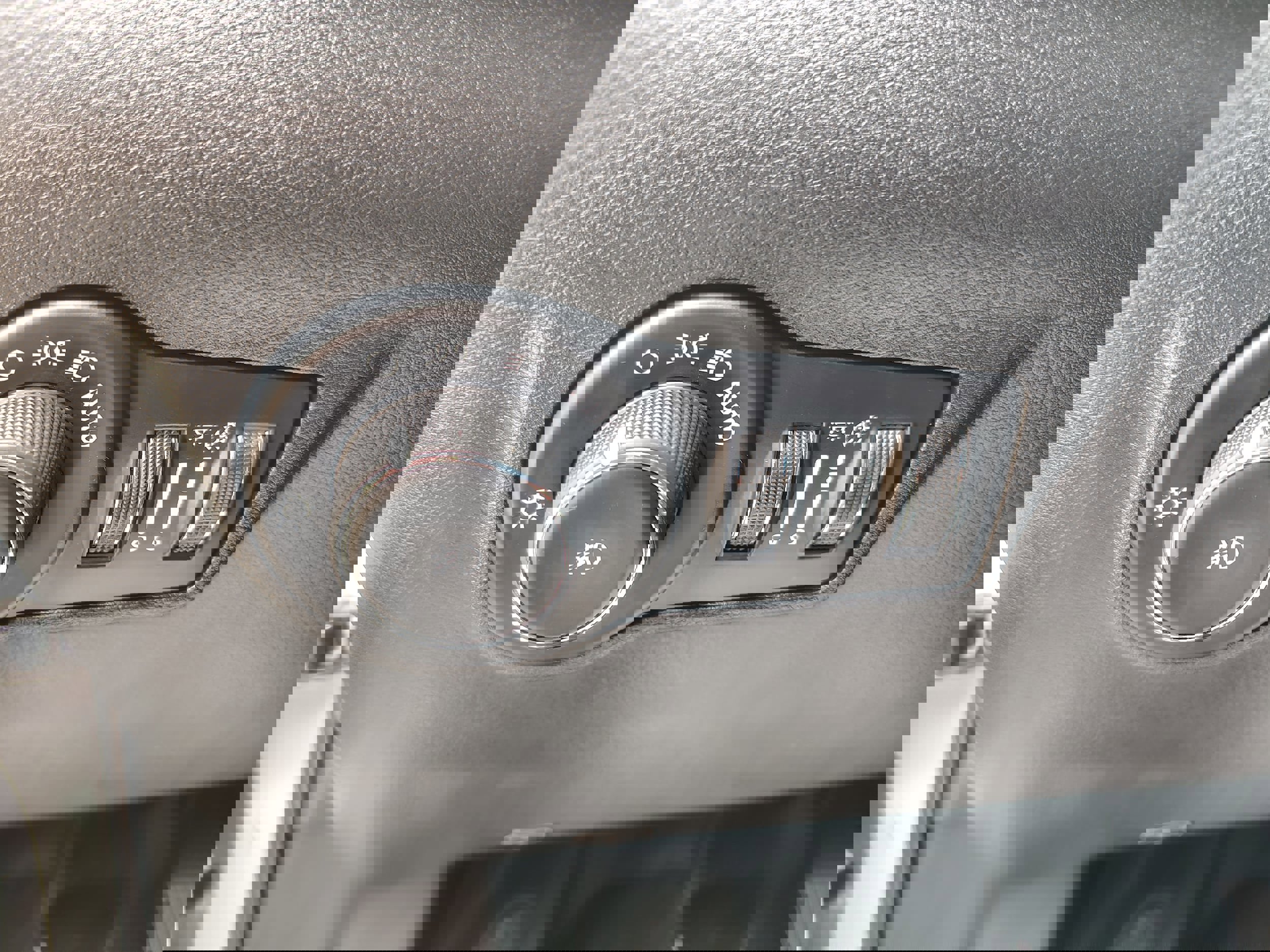 Used 2024 Jeep Compass Latitude image 25