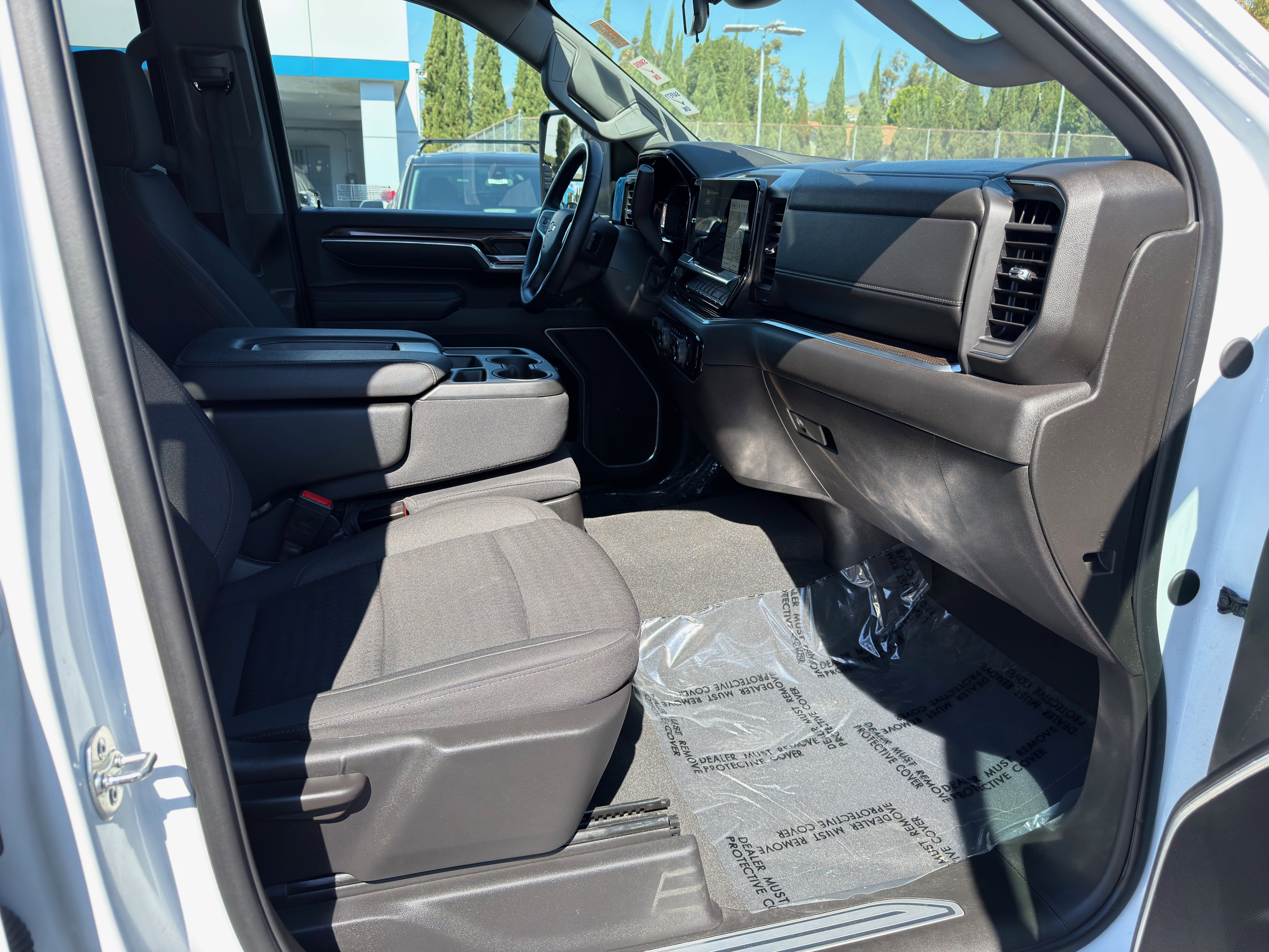 Used 2025 Chevrolet Silverado 2500 LT w/ Convenience Package image 10