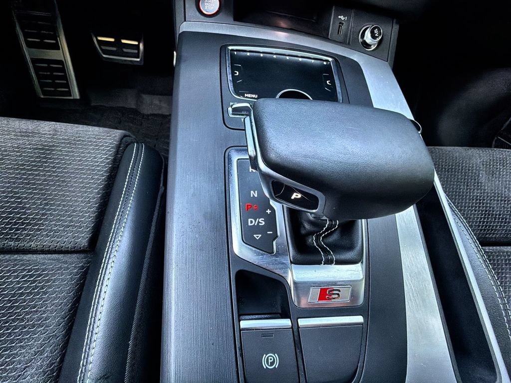 Used 2018 Audi SQ5 Prestige w/ Prestige Package AWD/4WD image 25