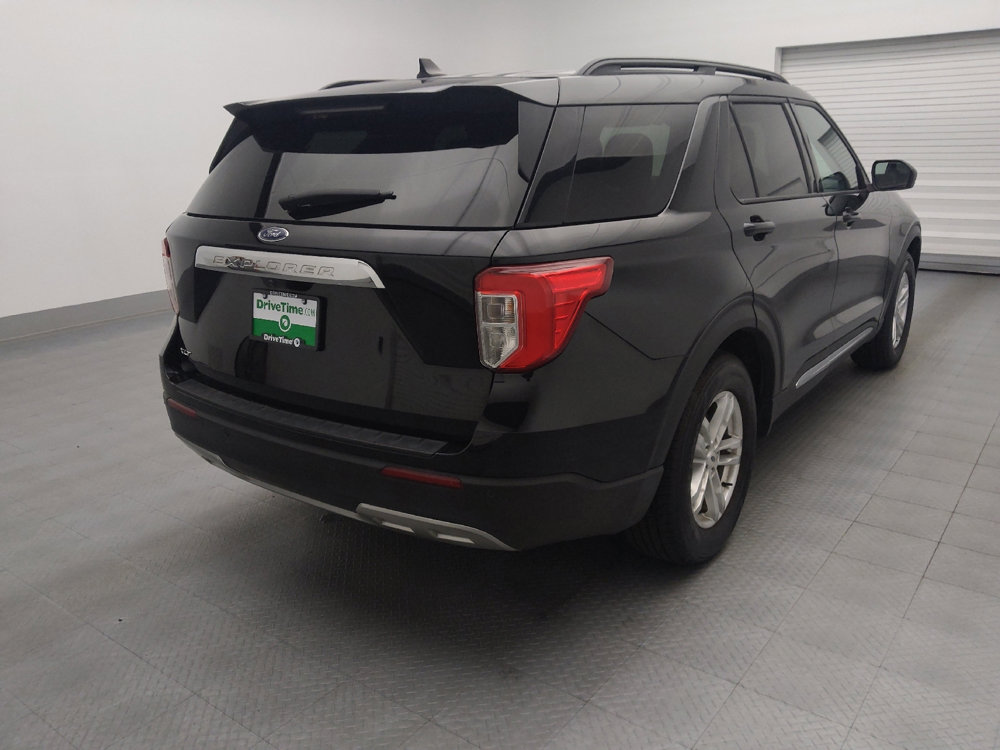 Used 2023 Ford Explorer XLT w/ Equipment Group 202A image 9