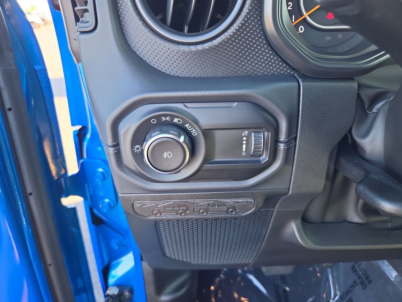 New 2026 Jeep Wrangler Unlimited Rubicon AWD/4WD image 32