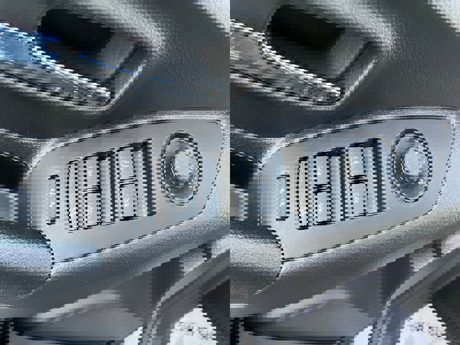 Used 2022 Chevrolet Trax LT w/ Sport Edition image 13