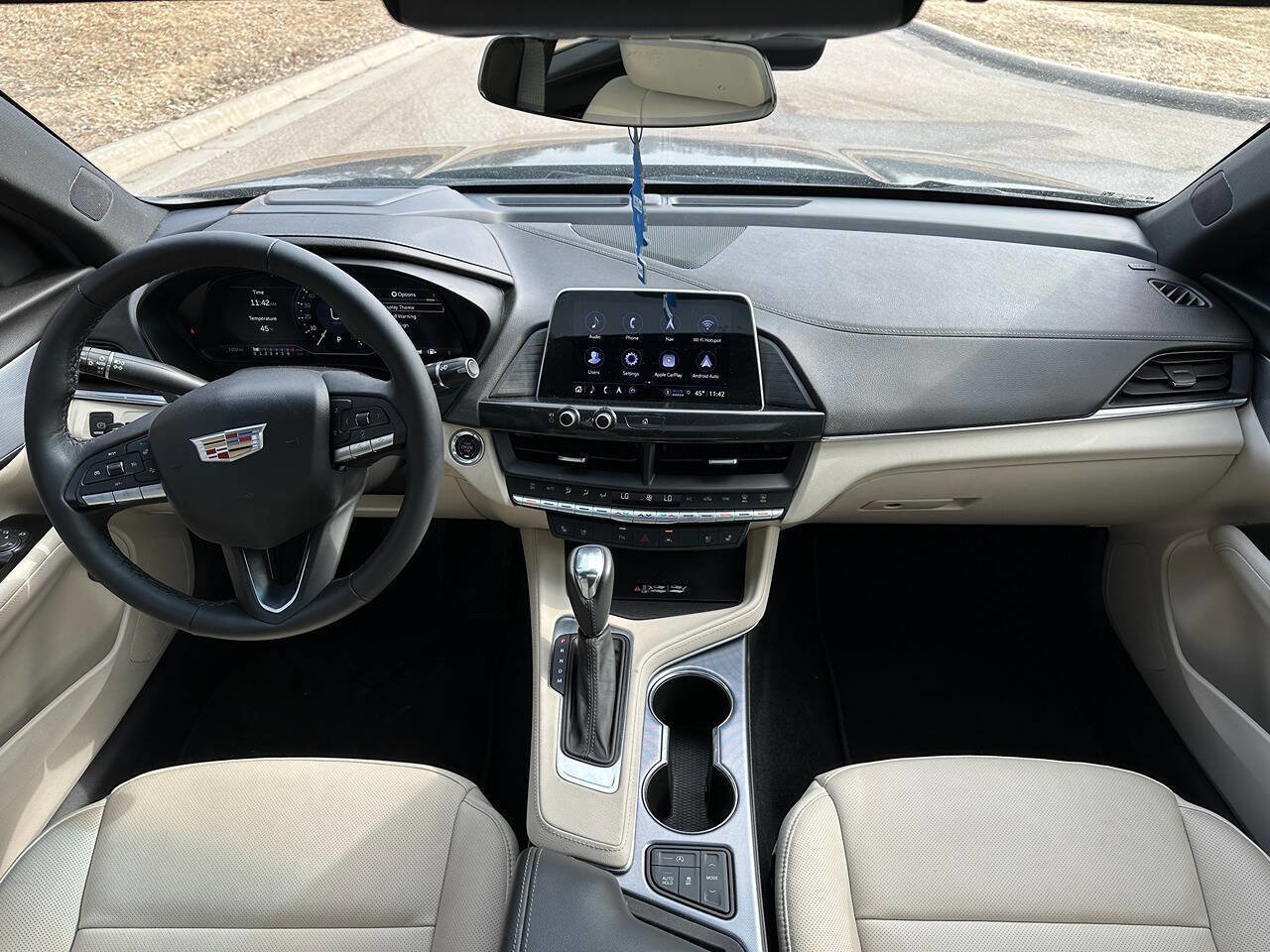 Used 2024 Cadillac CT4 Premium Luxury image 15