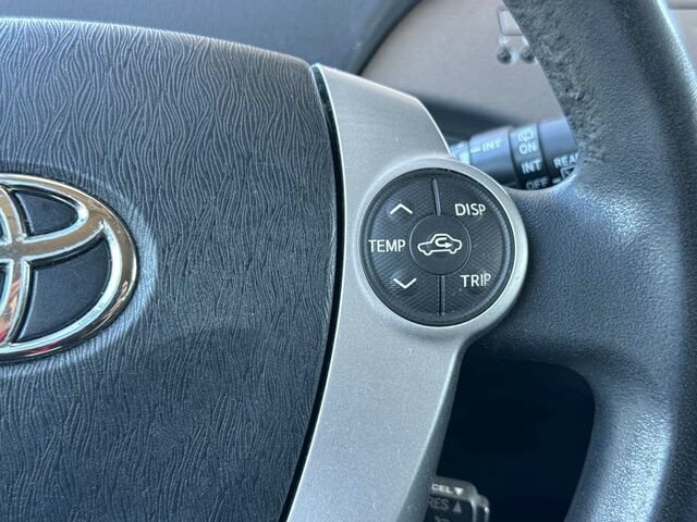 Used 2015 Toyota Prius Two w/ Preferred Accessory Package FWD image 28