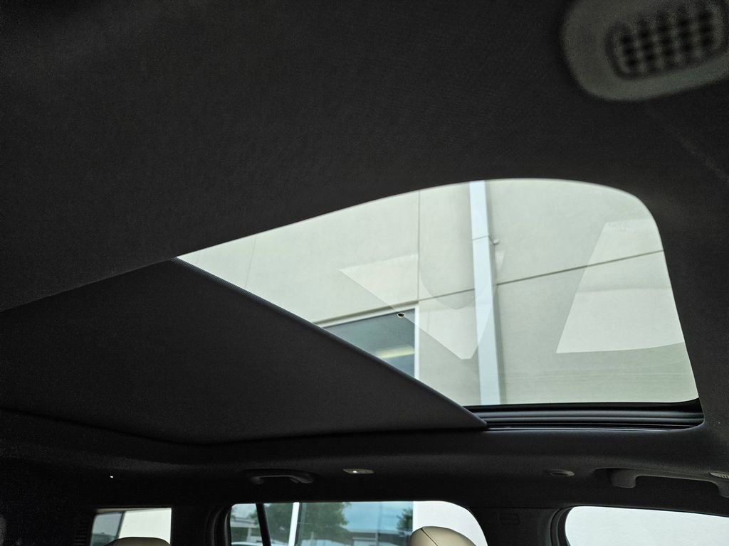 New 2026 Jeep Grand Cherokee L Limited image 8