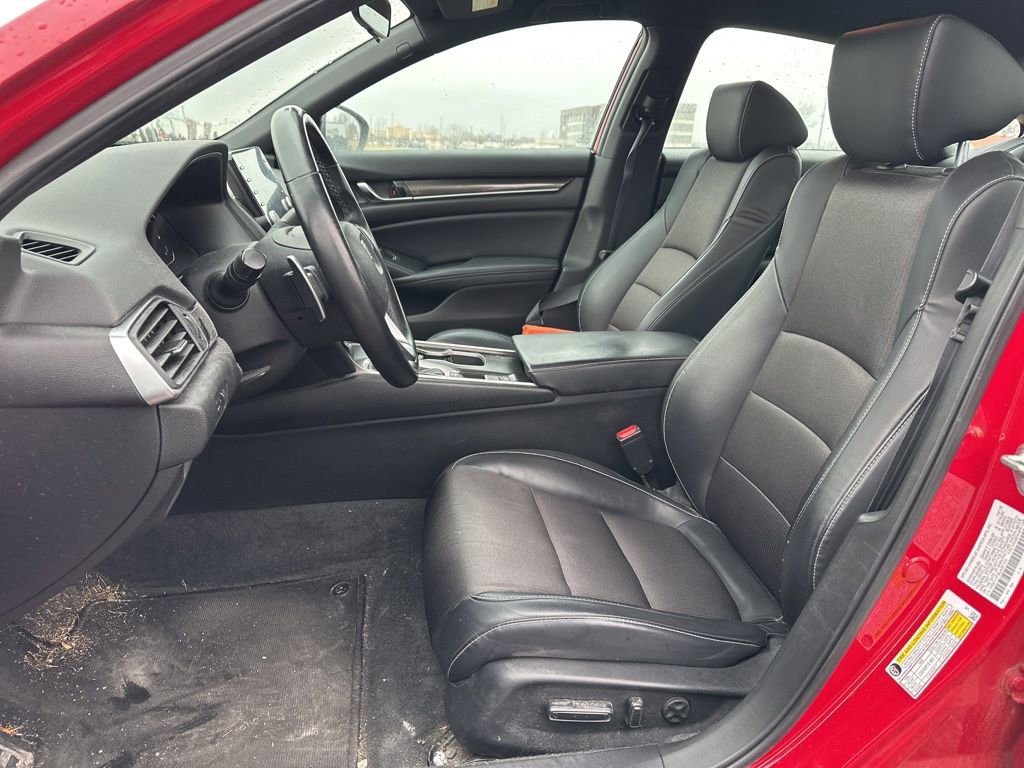 Used 2018 Honda Accord Sport image 14