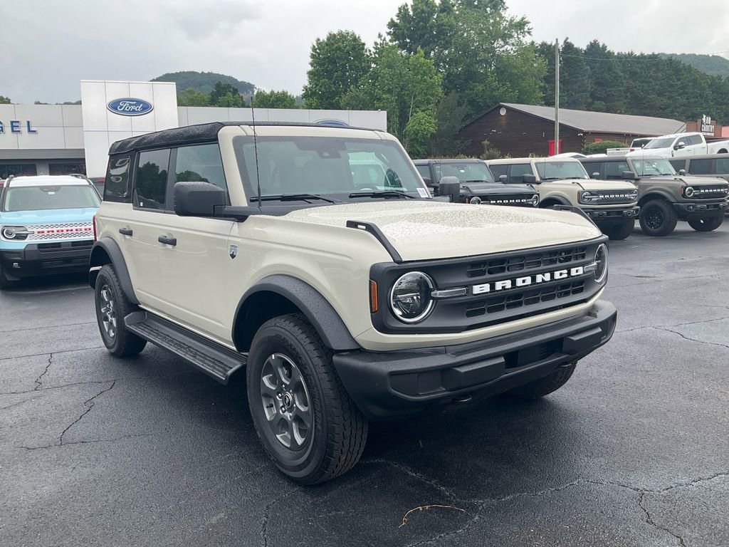 New 2026 Ford Bronco Big Bend AWD/4WD image 3