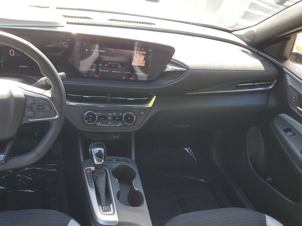 Certified 2024 Buick Envista Preferred w/ Convenience I Package FWD image 19