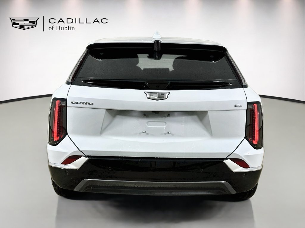 New 2027 Cadillac Optiq Premium Luxury w/ LPO, Floor Liner Package AWD/4WD image 6