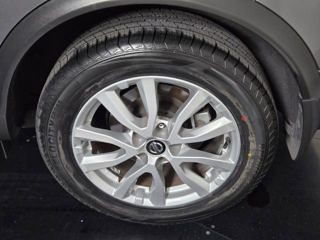 Used 2022 Nissan Rogue Sport S image 11