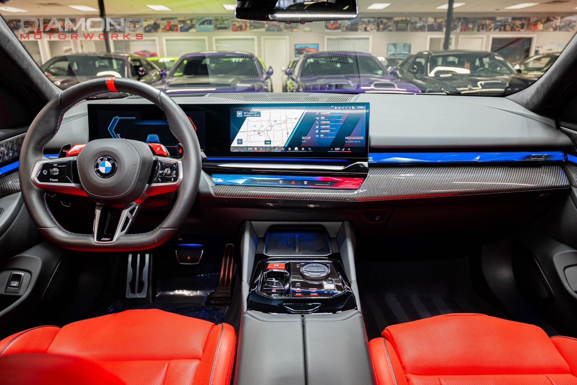 Used 2025 BMW M5 w/ Carbon Package image 16