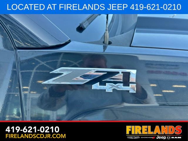 Used 2014 GMC Sierra 1500 SLT w/ Suspension Package, Off-Road image 9