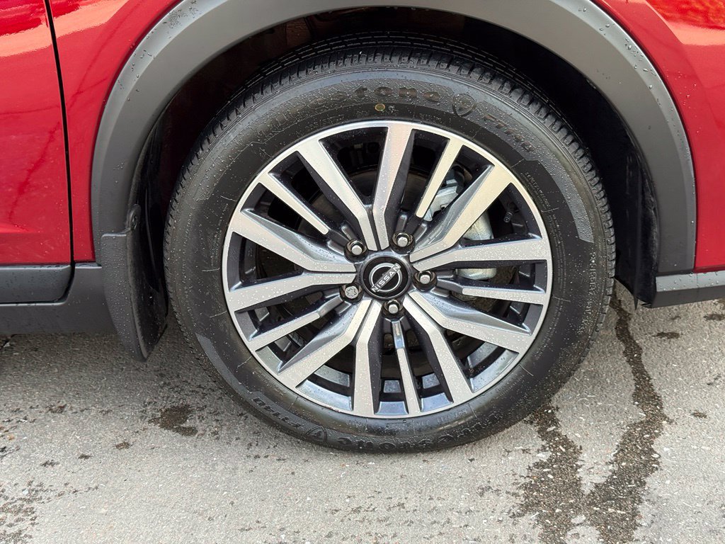 Used 2024 Nissan Kicks SR w/ SR Premium Package FWD image 42