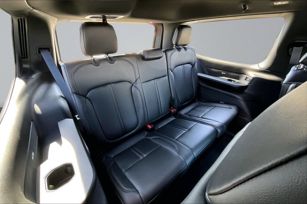 New 2026 Jeep Grand Wagoneer 4WD image 21