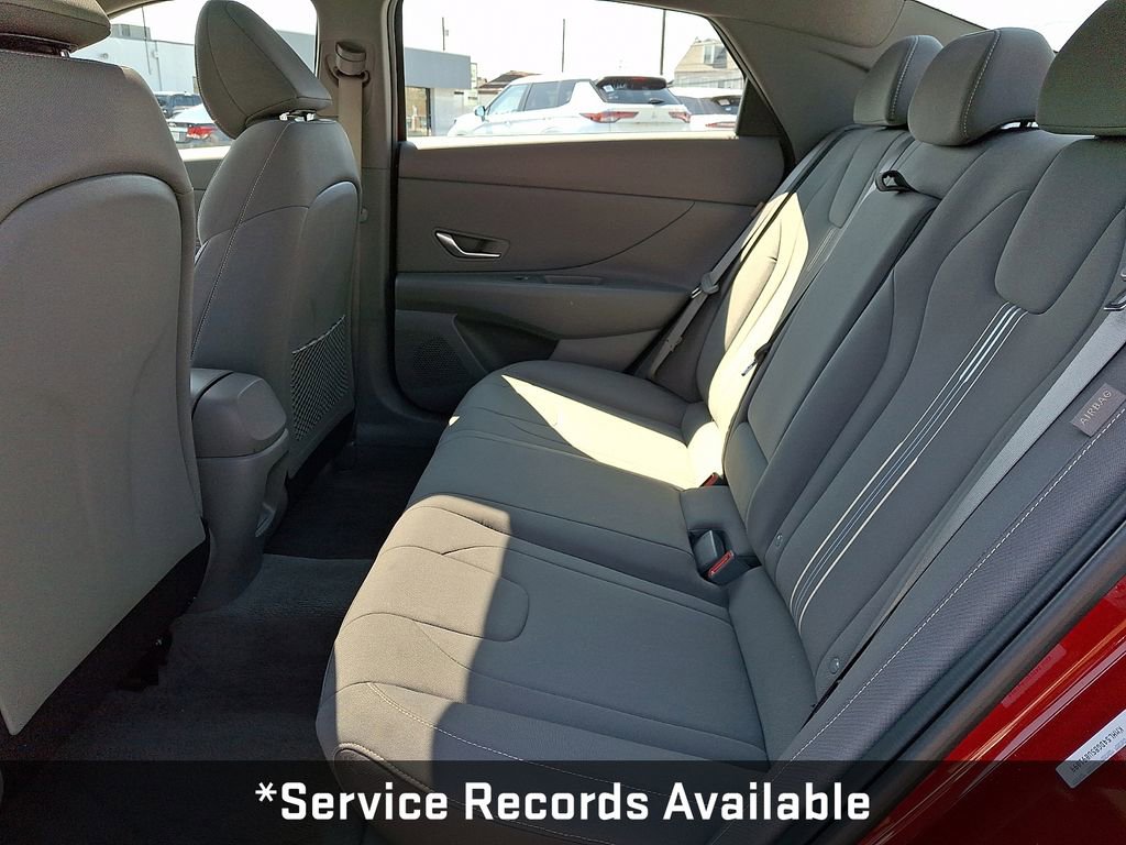 Used 2025 Hyundai Elantra SEL image 10