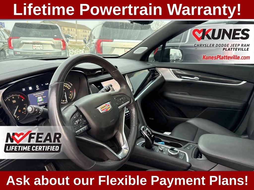 Used 2024 Cadillac XT6 Sport w/ Technology Package AWD/4WD image 21