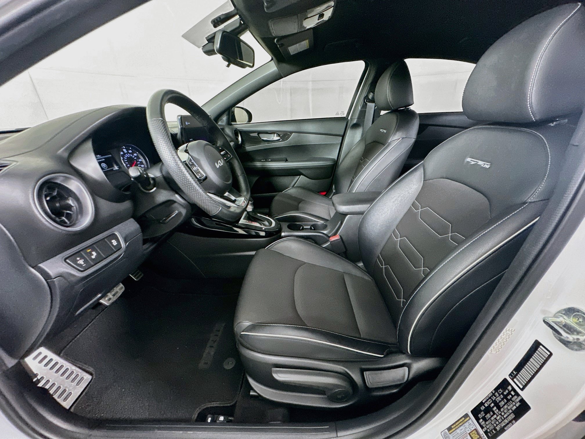 Used 2022 Kia Forte GT-Line FWD image 13
