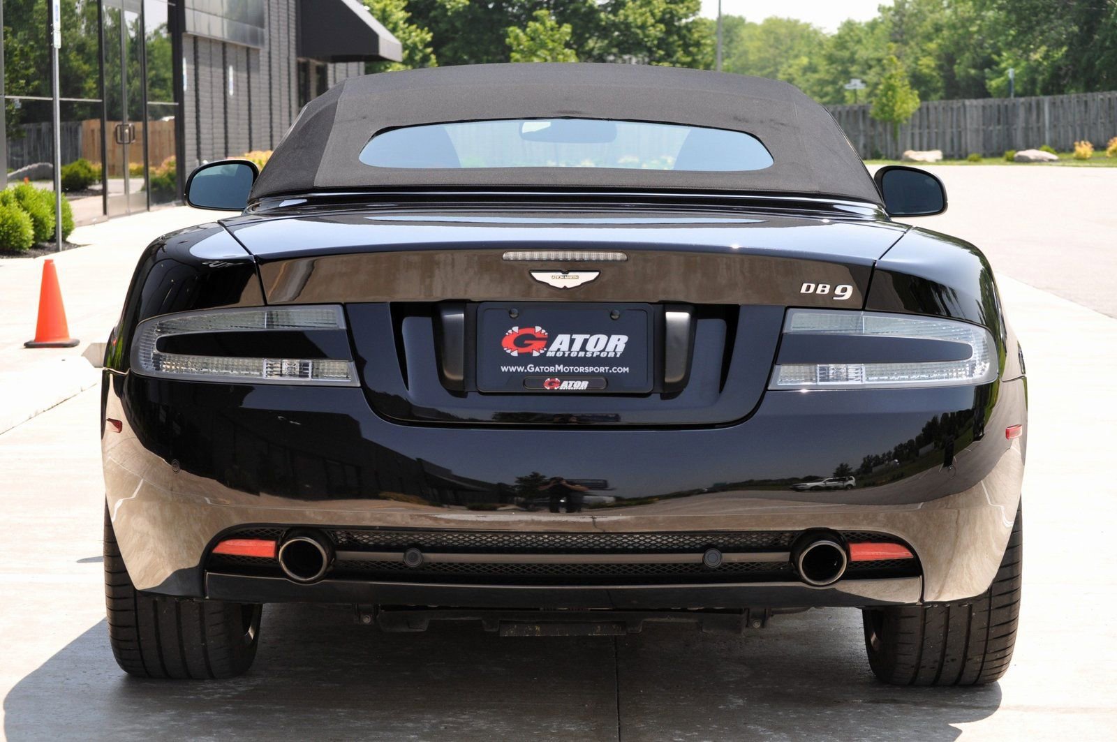 Used 2012 Aston Martin DB9 Volante image 21