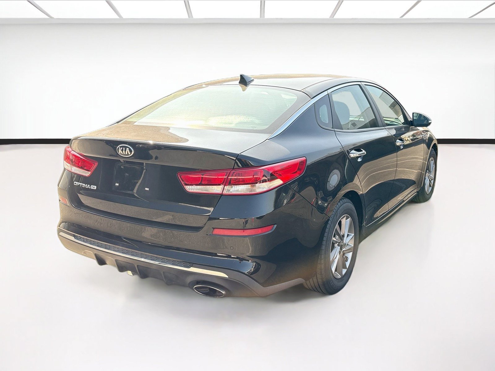 Used 2020 Kia Optima LX FWD image 4