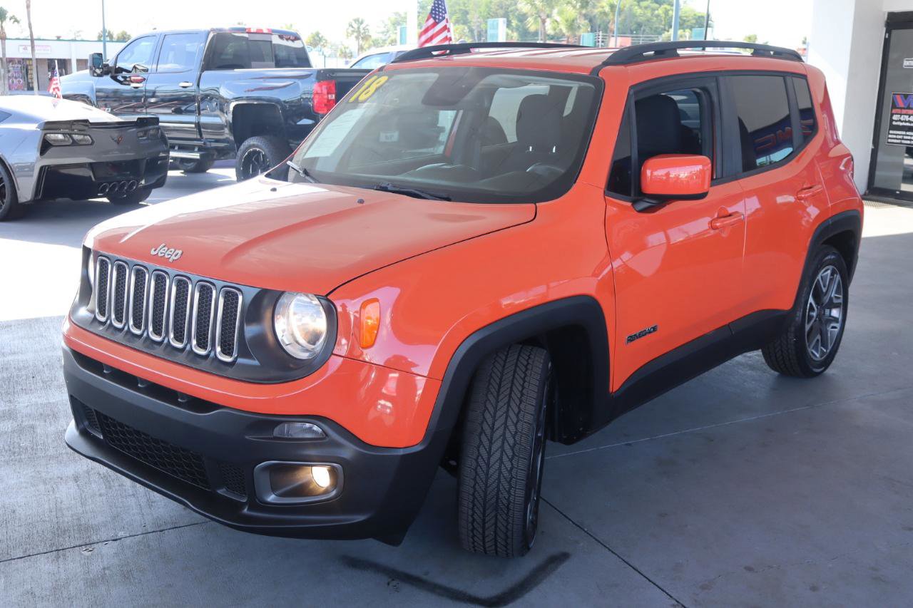 Used 2018 Jeep Renegade Latitude w/ Popular Equipment Group FWD image 9