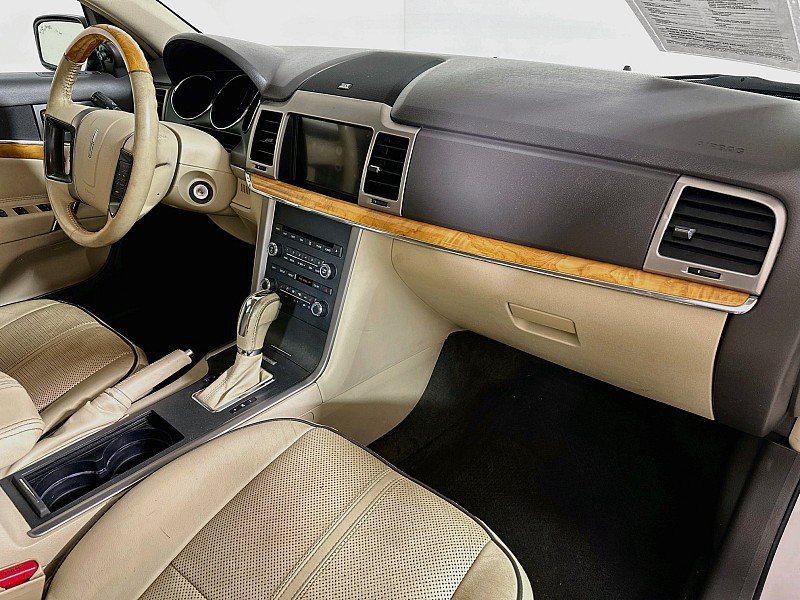 Used 2012 Lincoln MKZ FWD image 31