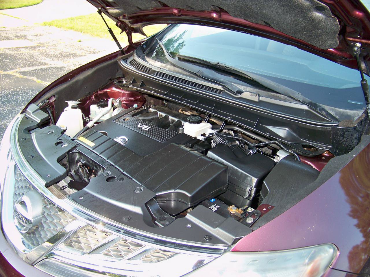 Used 2014 Nissan Murano S AWD/4WD image 25