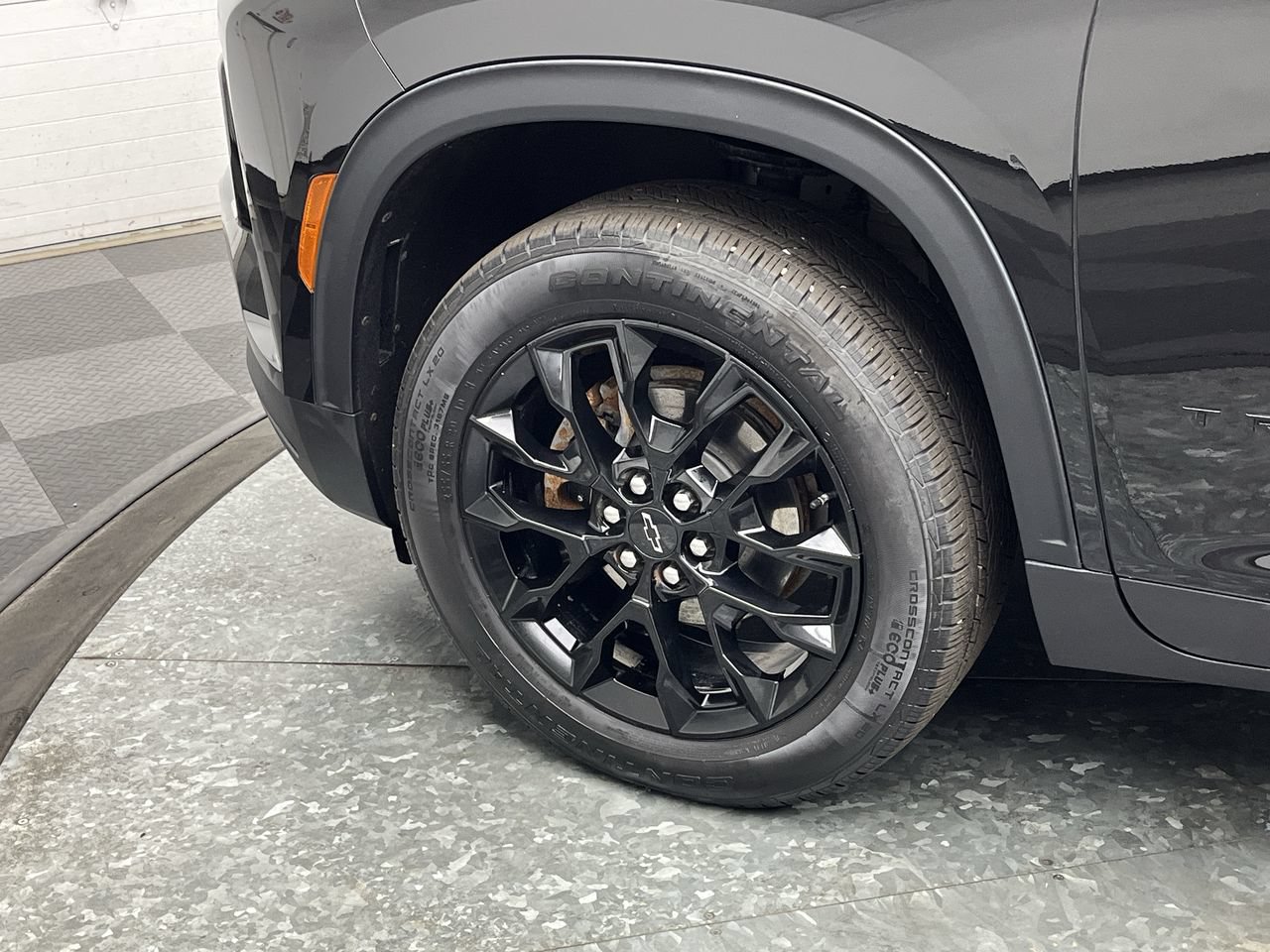 Certified 2024 Chevrolet Traverse LT w/ Midnight/Sport Edition AWD/4WD image 37