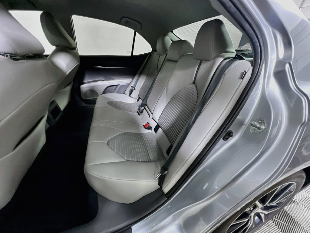Used 2024 Toyota Camry SE FWD image 25