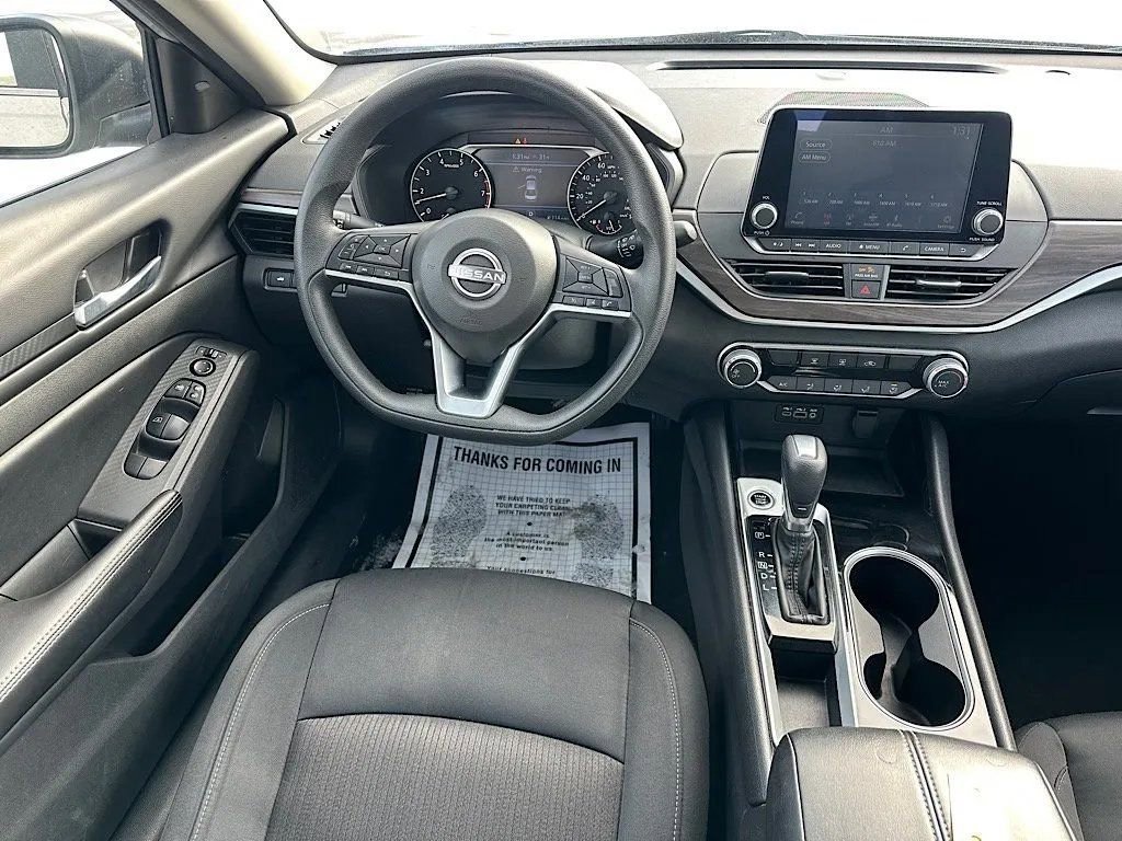 Used 2024 Nissan Altima 2.5 SV image 18