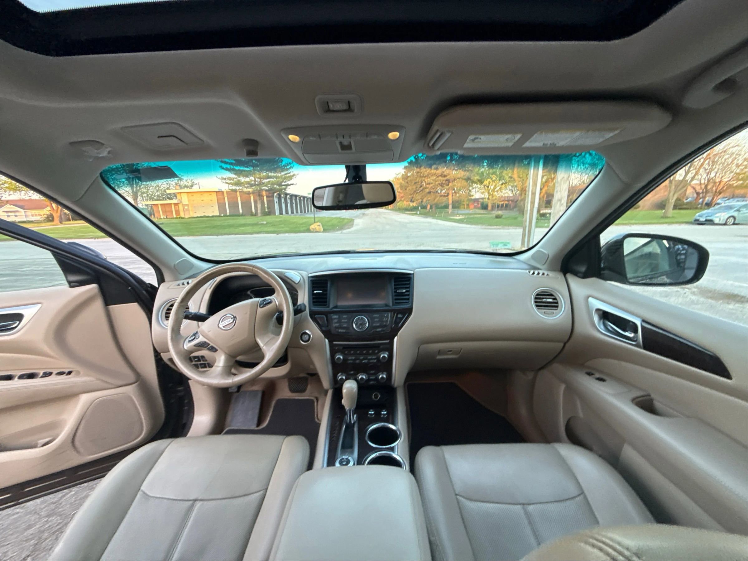 Used 2015 Nissan Pathfinder Platinum AWD/4WD image 24