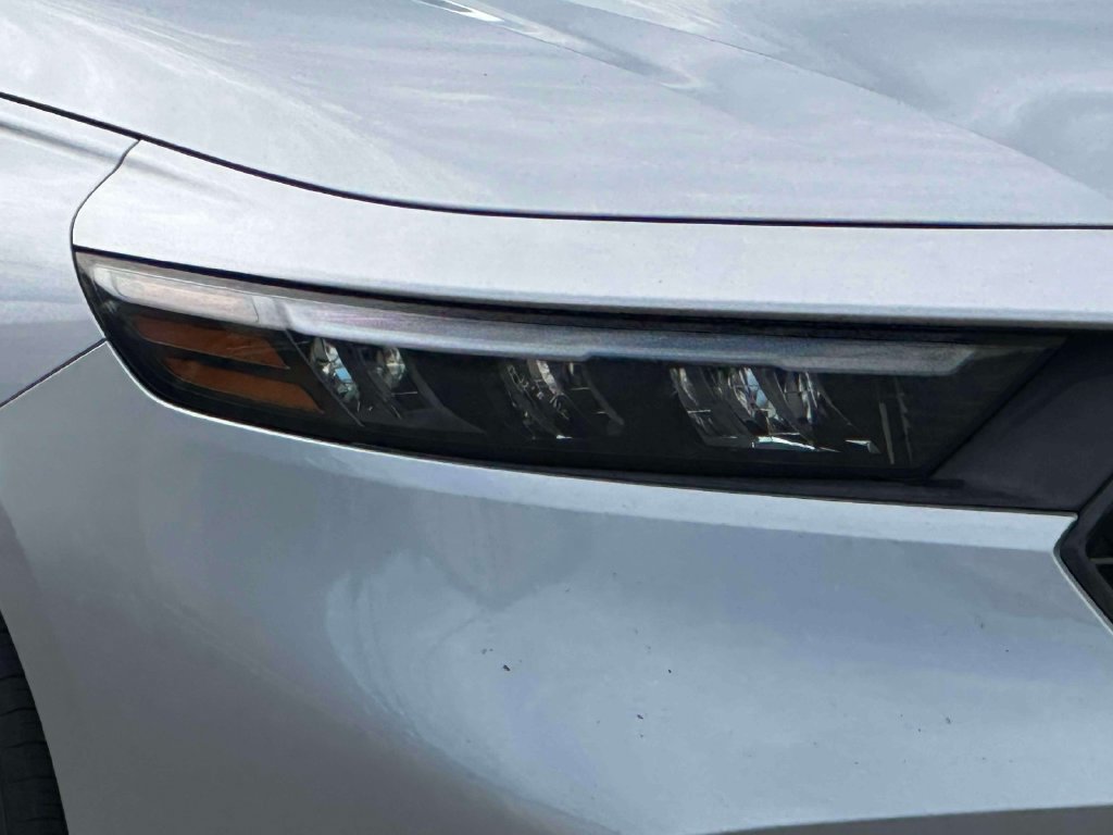 Certified 2023 Honda Accord EX image 7