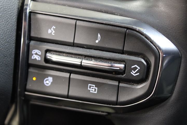 Certified 2024 GMC Acadia AT4 w/ Luxury Package image 32