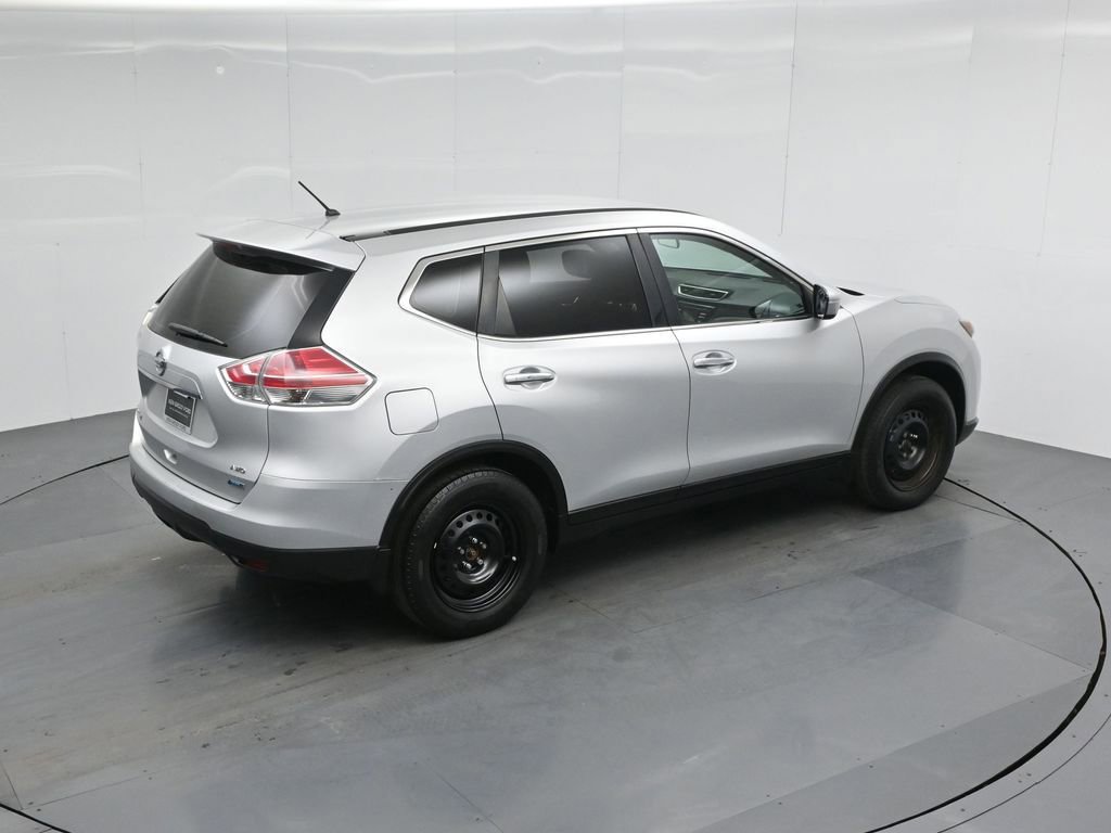 Used 2014 Nissan Rogue S image 38