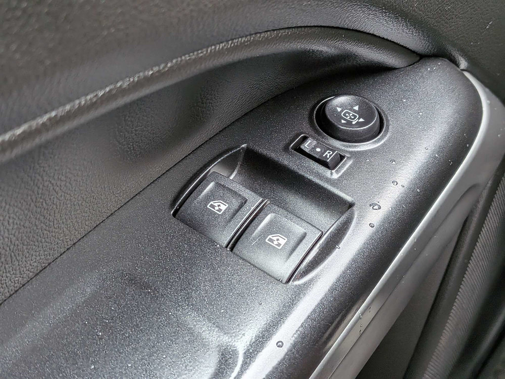 Used 2018 Chevrolet Colorado LT w/ LT Convenience Package AWD/4WD image 44