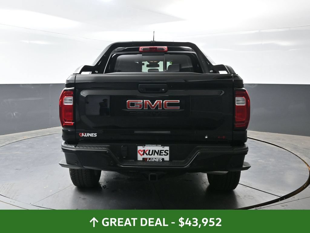 Used 2025 GMC Canyon AT4 w/ Nightfall Edition AWD/4WD image 13