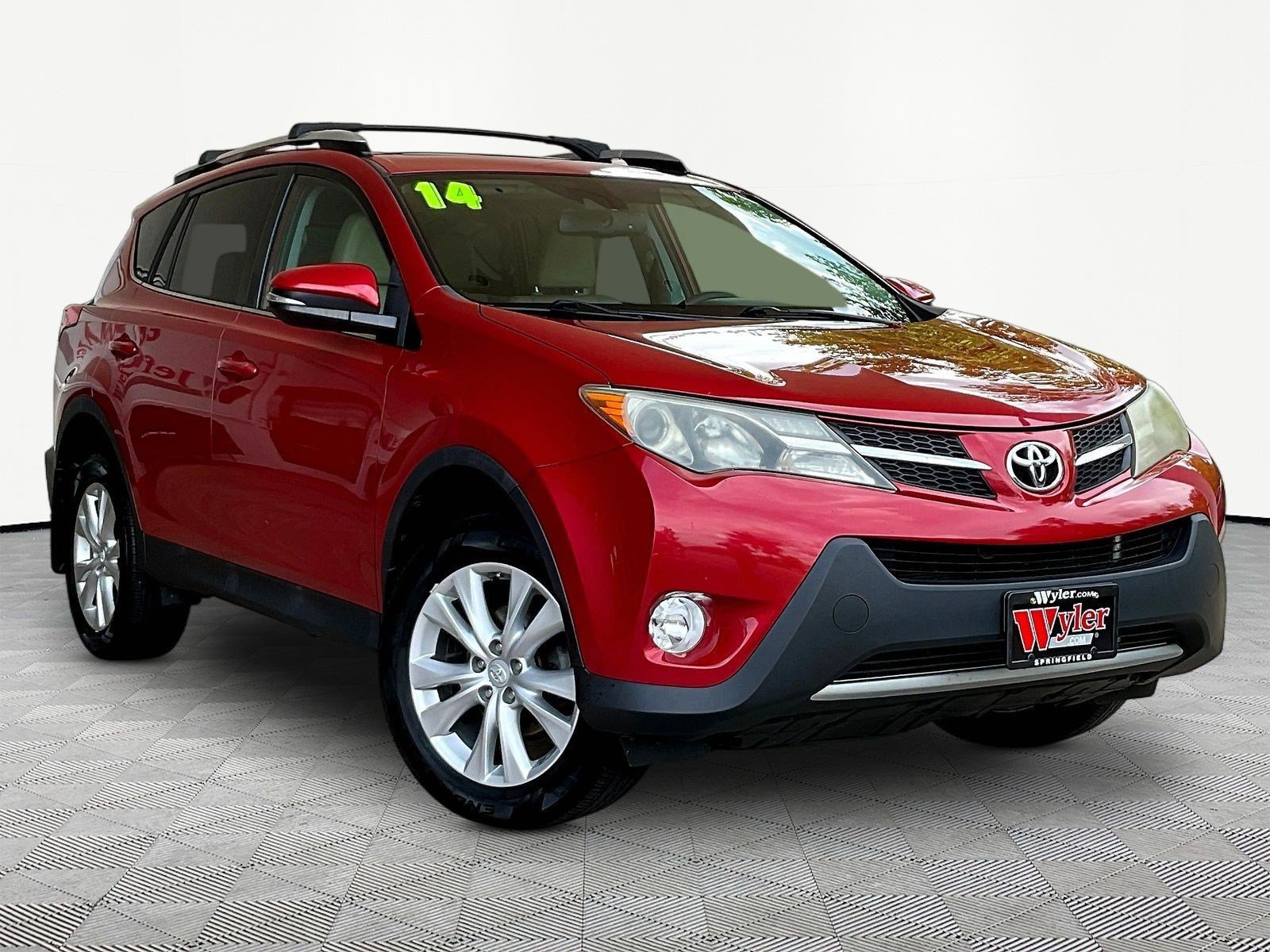 Used 2014 Toyota RAV4 Limited w/ Technology Package FWD image 3