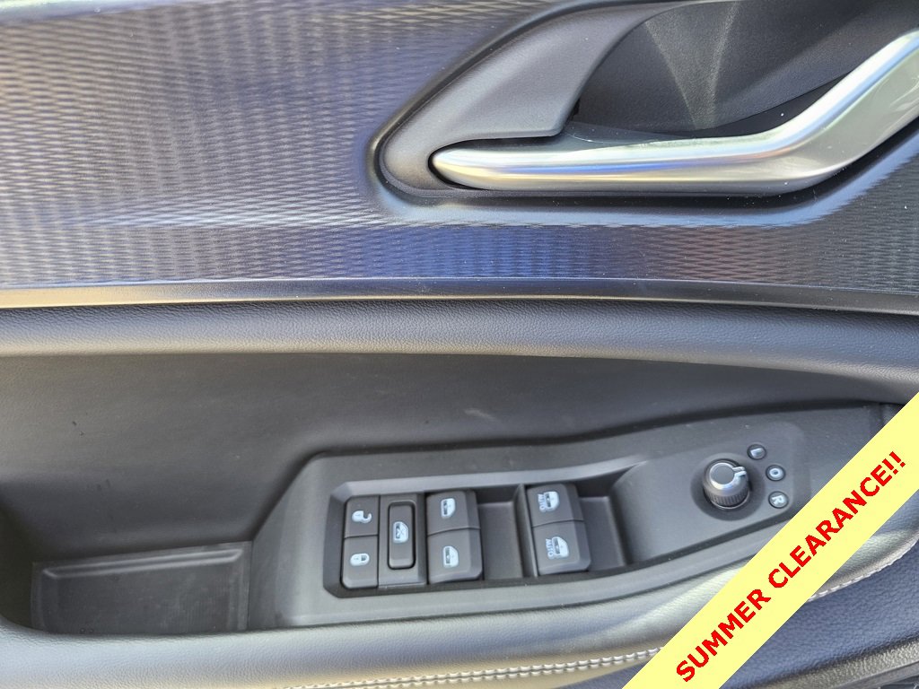 New 2025 Jeep Grand Cherokee L Altitude image 23