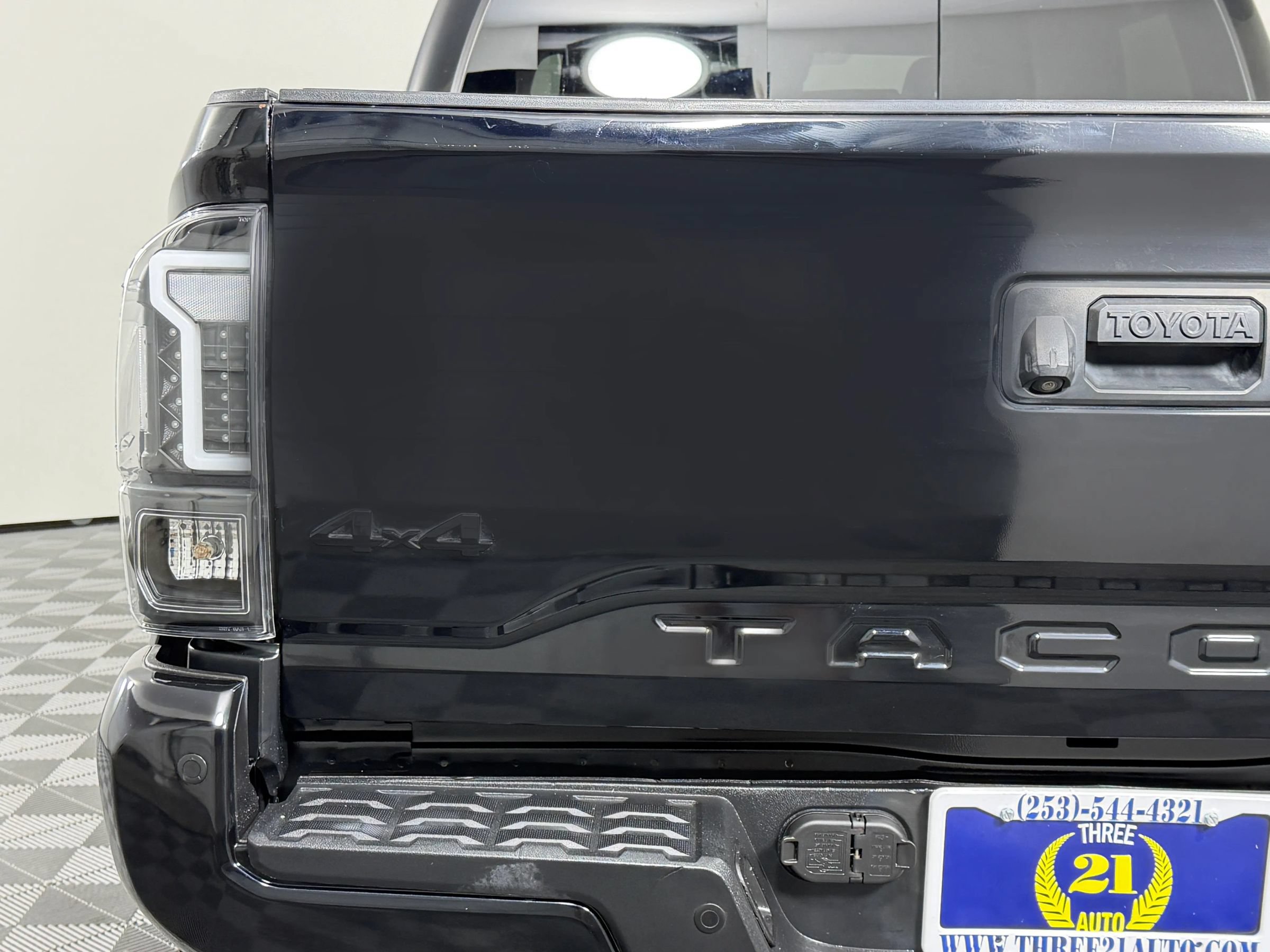 Used 2019 Toyota Tacoma TRD Pro AWD/4WD image 10