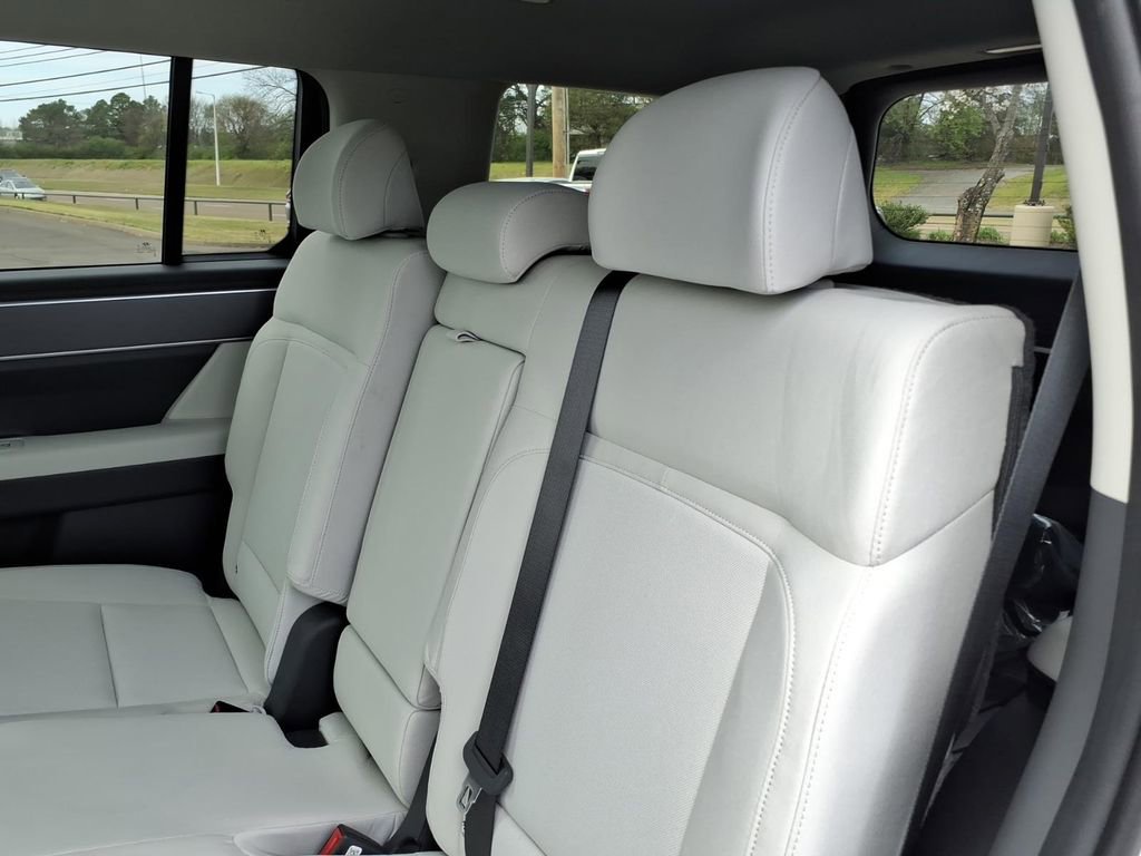 New 2026 Hyundai Santa Fe SE AWD/4WD image 11
