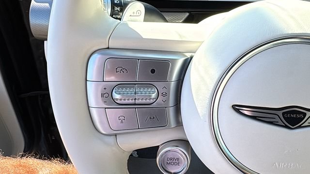 Used 2023 Genesis GV60 Performance AWD/4WD image 14